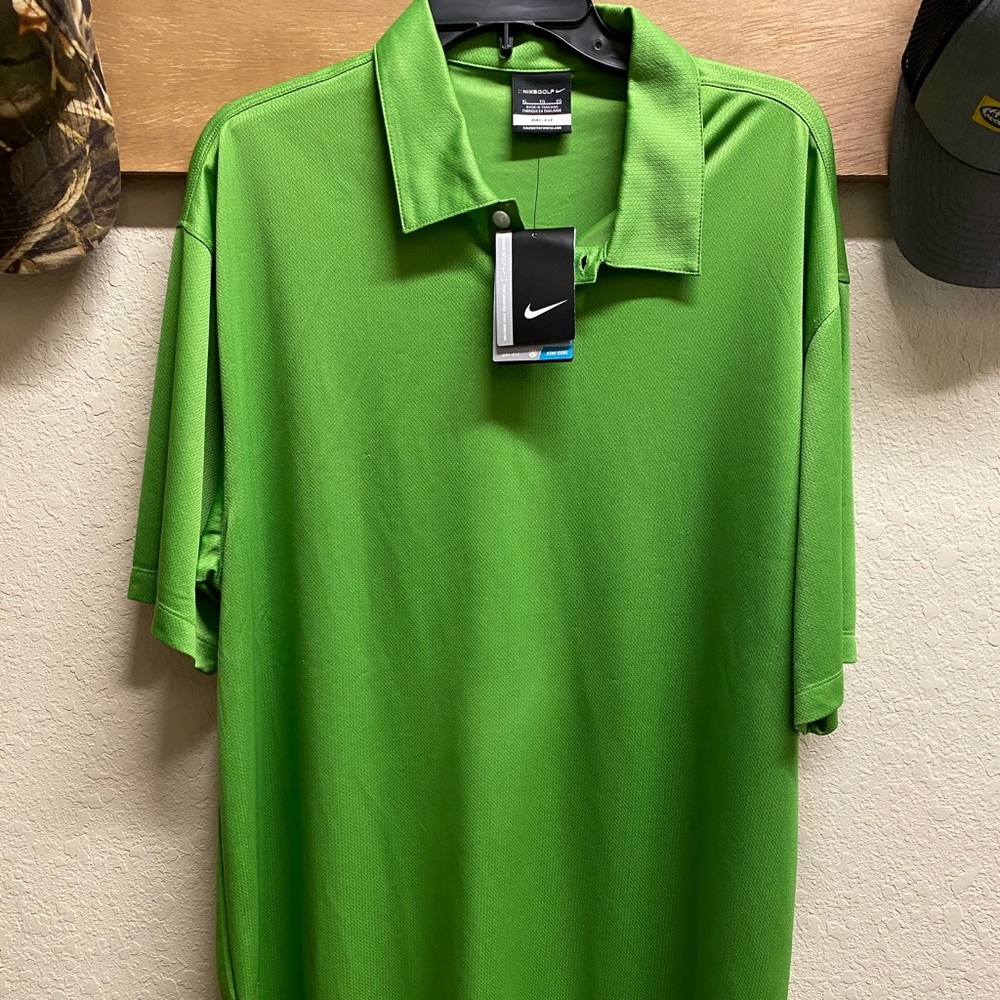 NIKE men’s Dri-Fit Golf Shirt